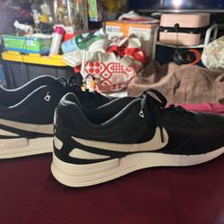 NIKE MENS AIR PEGASUS '89 SIZE 14