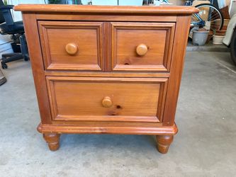 Broyhill Pine Nightstand Needs Refinishing