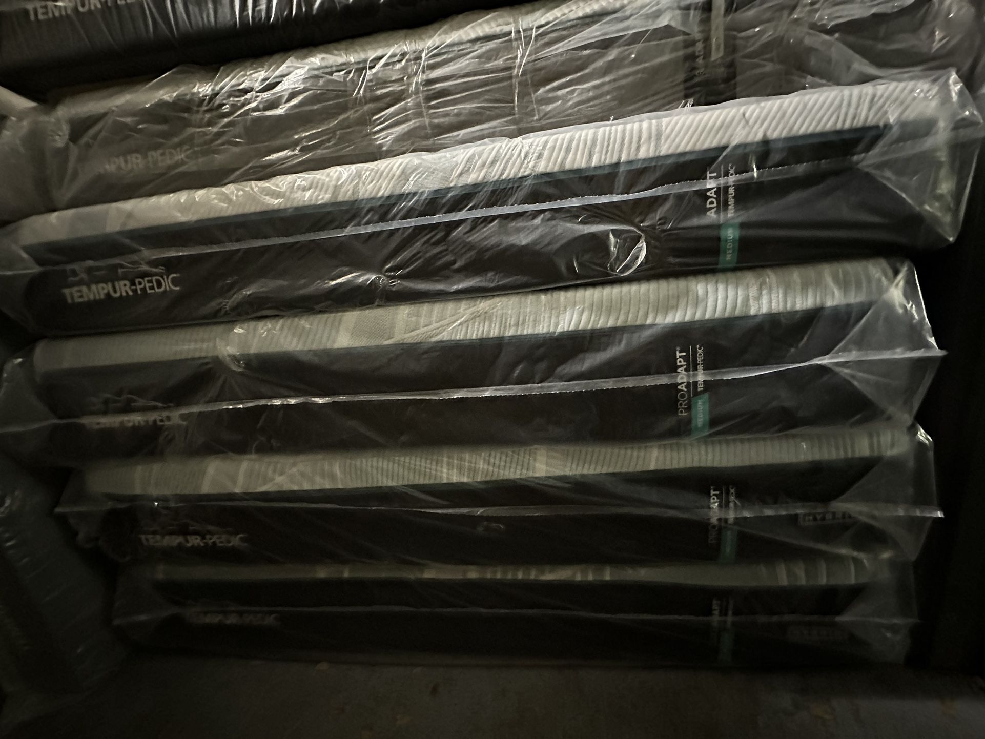 King Queen Size Tempurpedic ProAdapt, ProBreeze, LuxeBreeze Mattress Pro Breeze /Luxe Adapt /Pro Adapt /Adapt /cloud /Tempur pedic contour Supreme