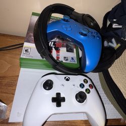 Xbox One  Two Controllers And Games 