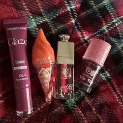 Cute Rare Lip Gloss Set New