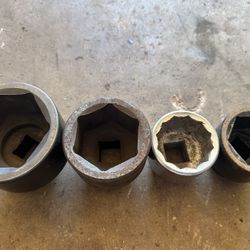 (4) 1” Drive Sockets