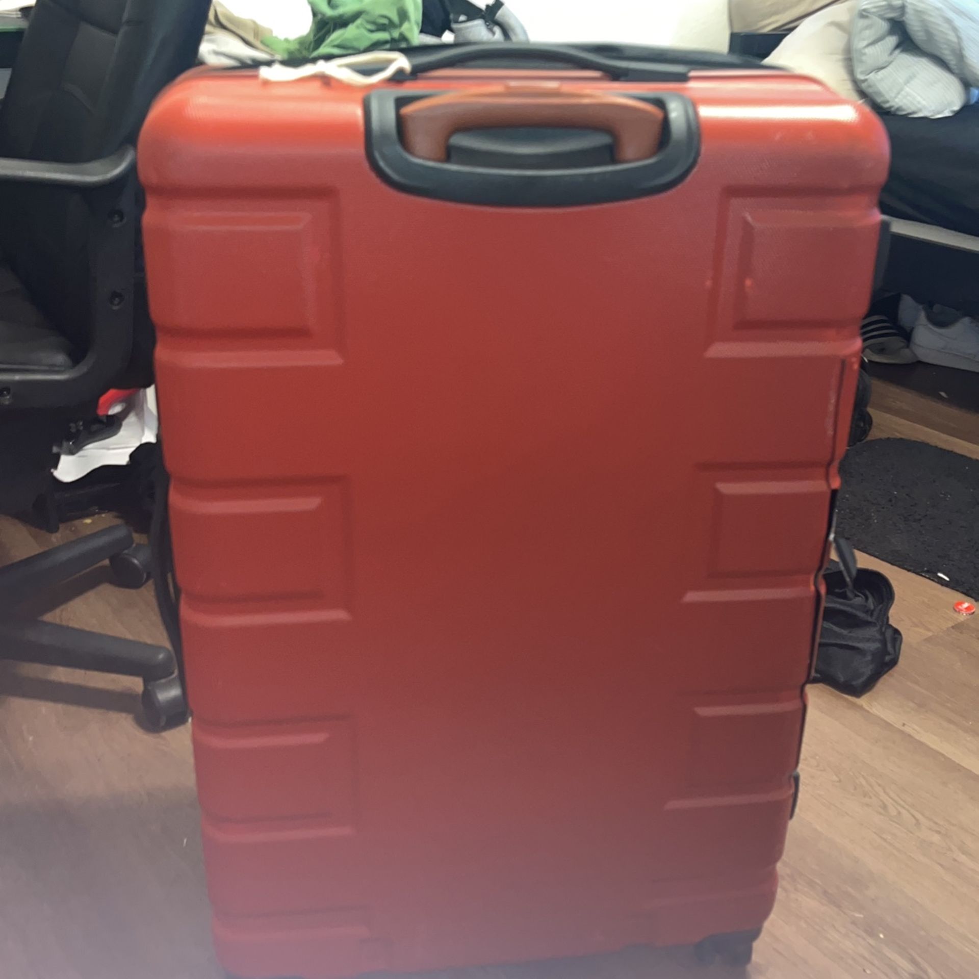 Dockers Heavy Duty 4 Wheels Suitcase