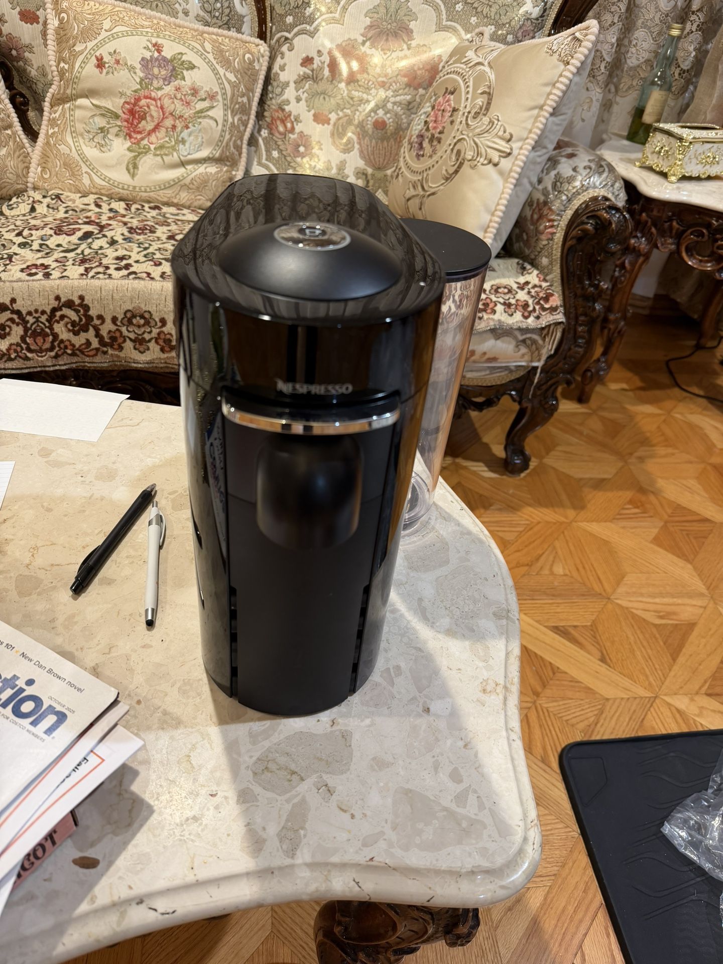 NESPRESSO Coffee Maker