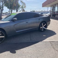 Dodge Charger 2011