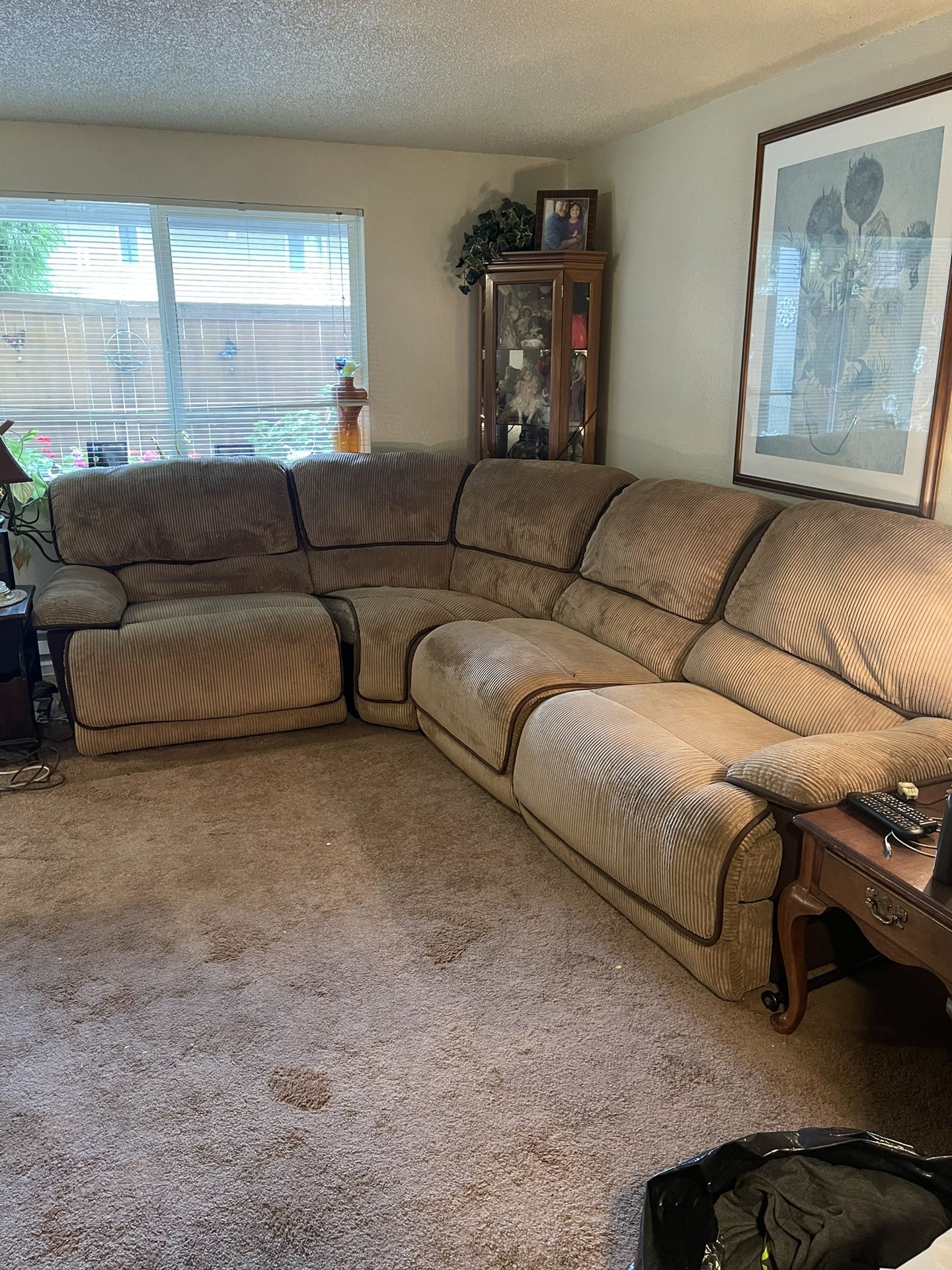 Free sectional Couch for Sale in Seattle, WA OfferUp