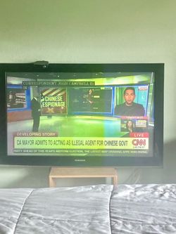 Samsung 42" Plasma TV - Great for Movies & Retro Gaming (Model PN42A450)
