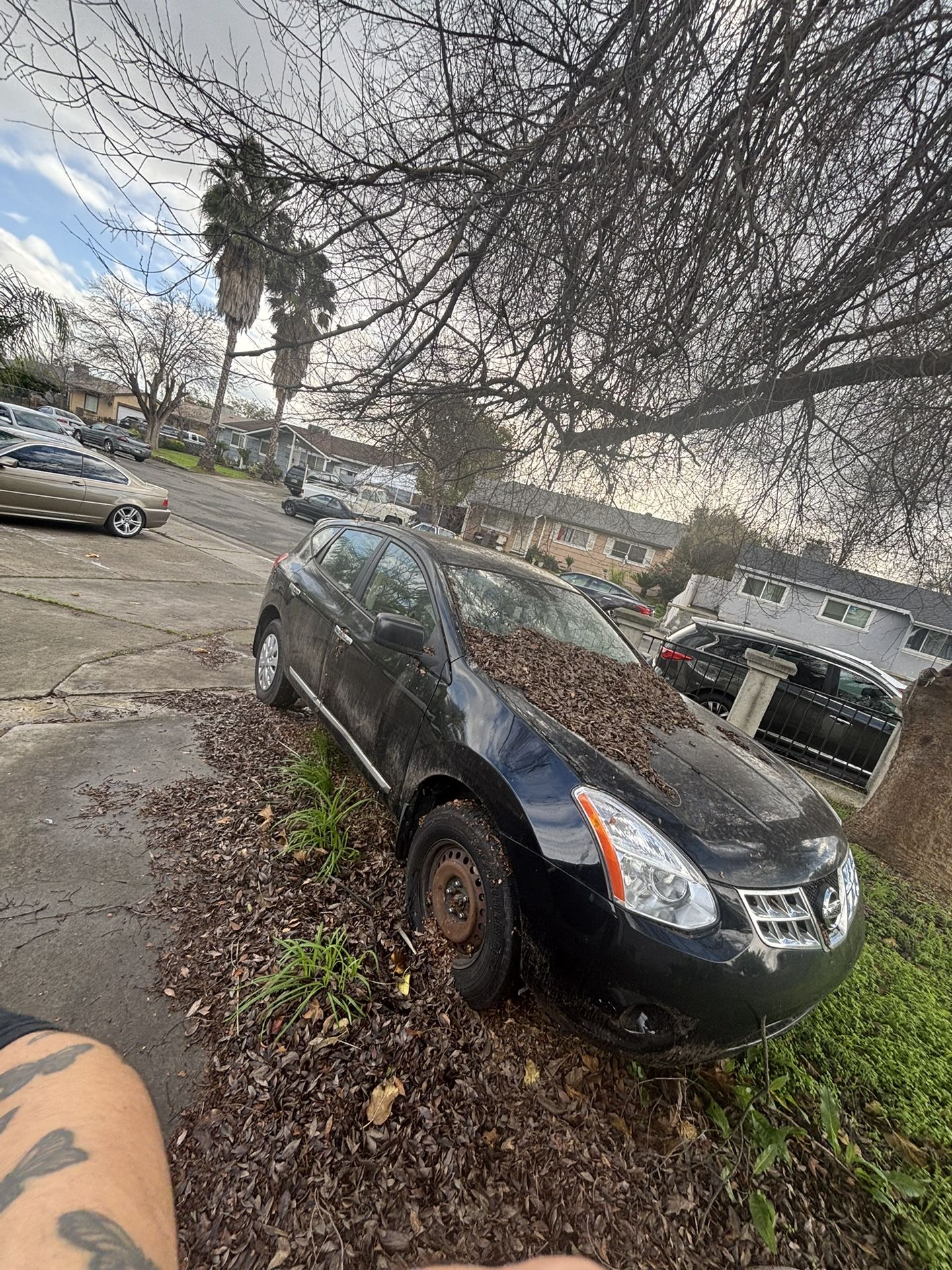 2012 Nissan rogue (Part Out)