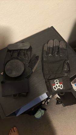 Triple 8 longboard gloves