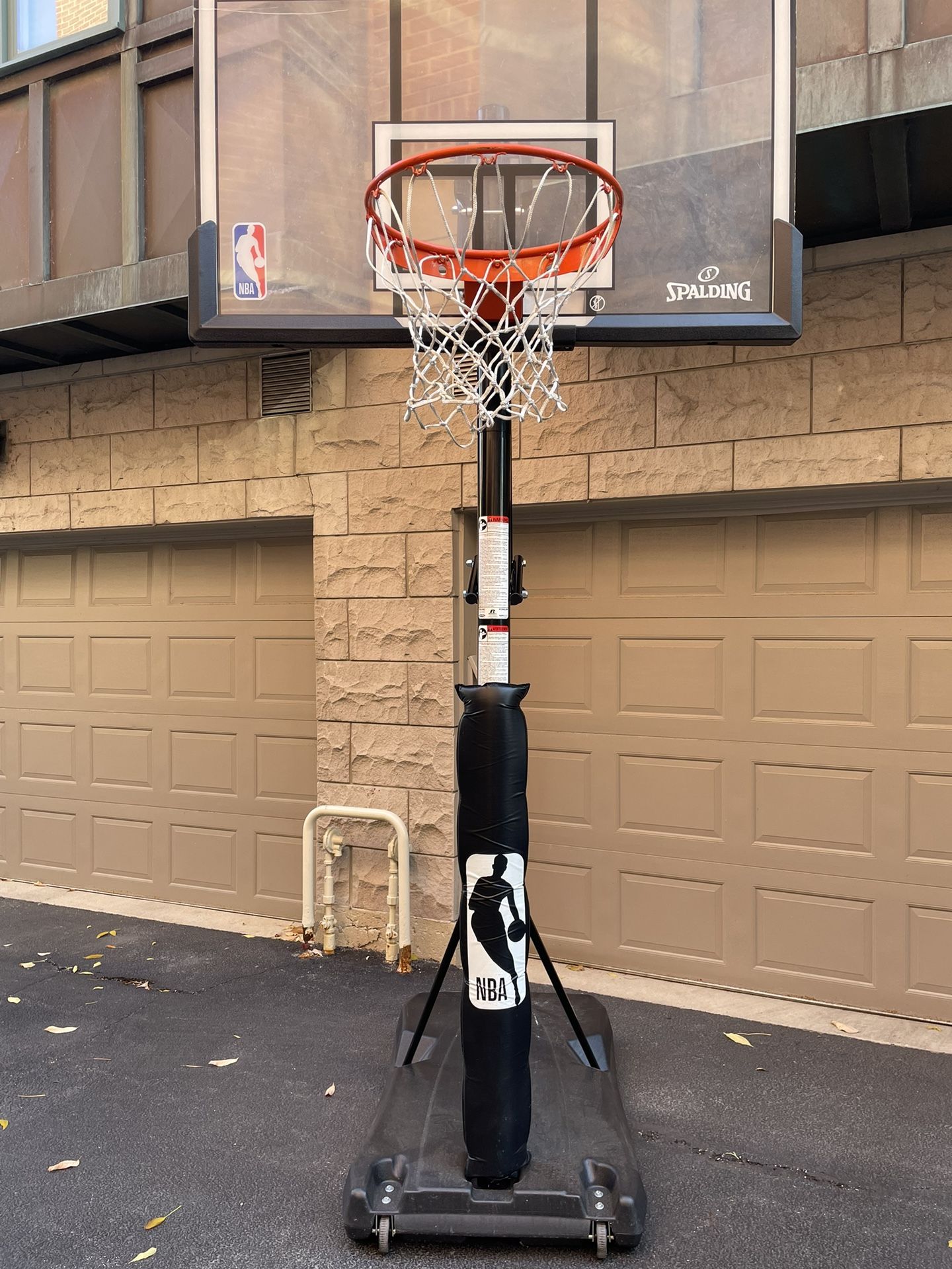 Spalding Adjustable Basketball Hoop for Sale in Chicago, IL OfferUp