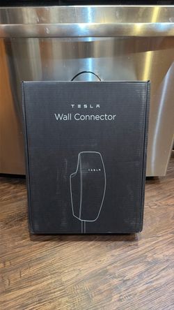 Tesla Wall Conector