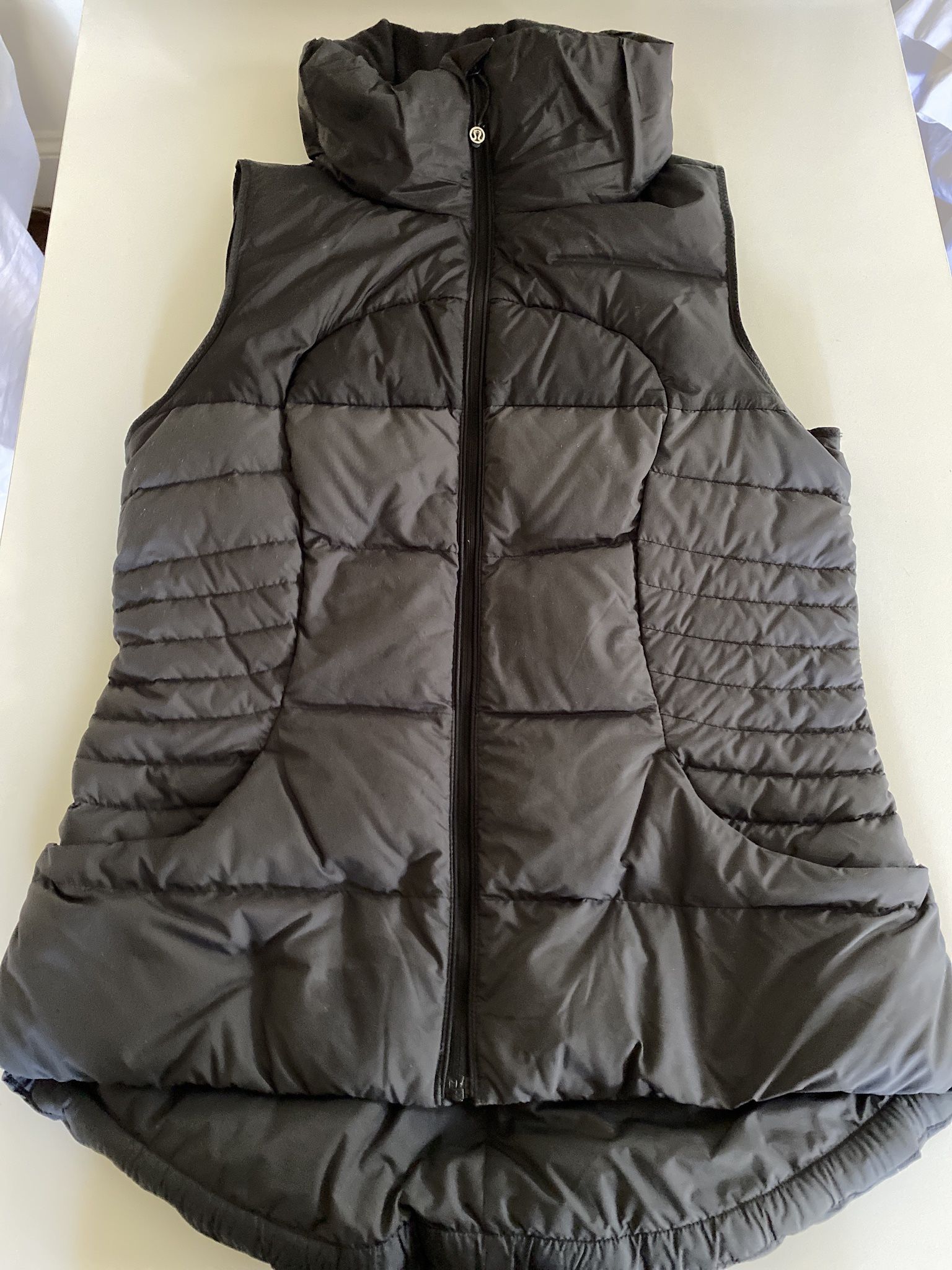 Lululemon FLUFFIN AWESOME VEST Black Puffer 800 Down Jacket...