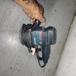 Bosch power sander and 12 volt Bosch driver with 3 lithium batteries and quick charger