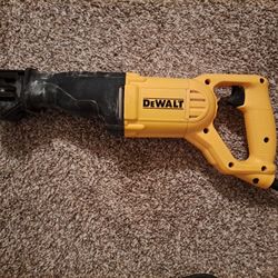 DeWalt DWE304 w/ 2 Blades