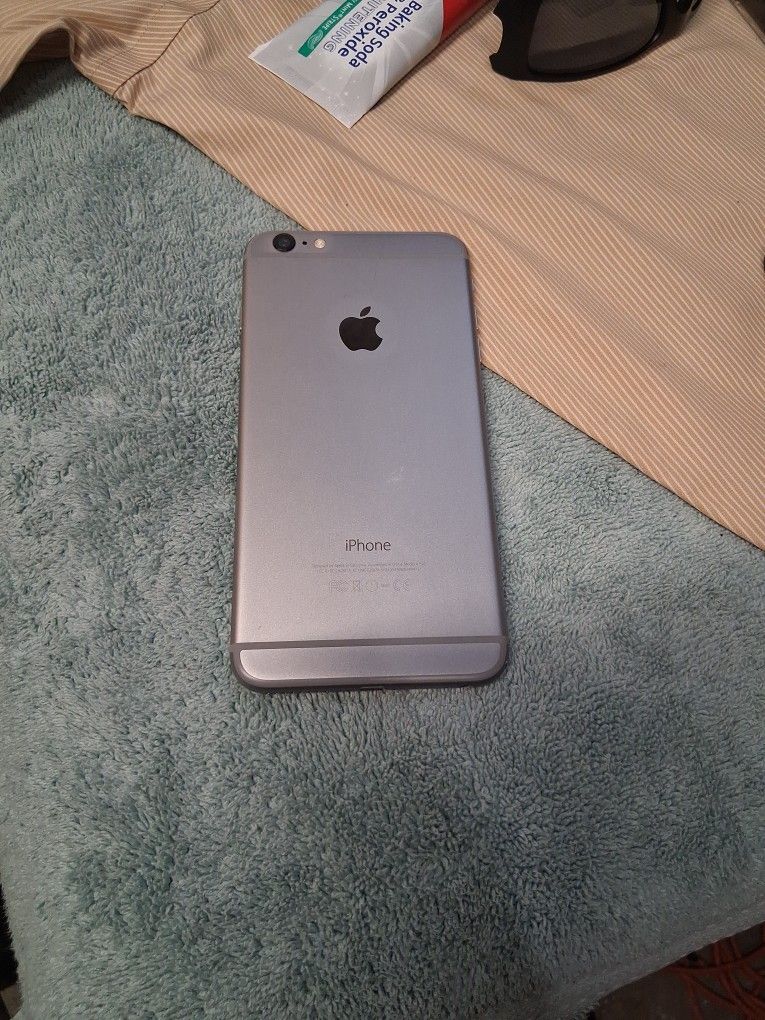 IPHONE 8