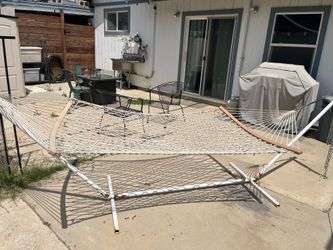 Outdoor hammock