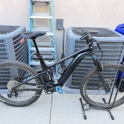 2024 Giant E Trance Carbon Advanced 