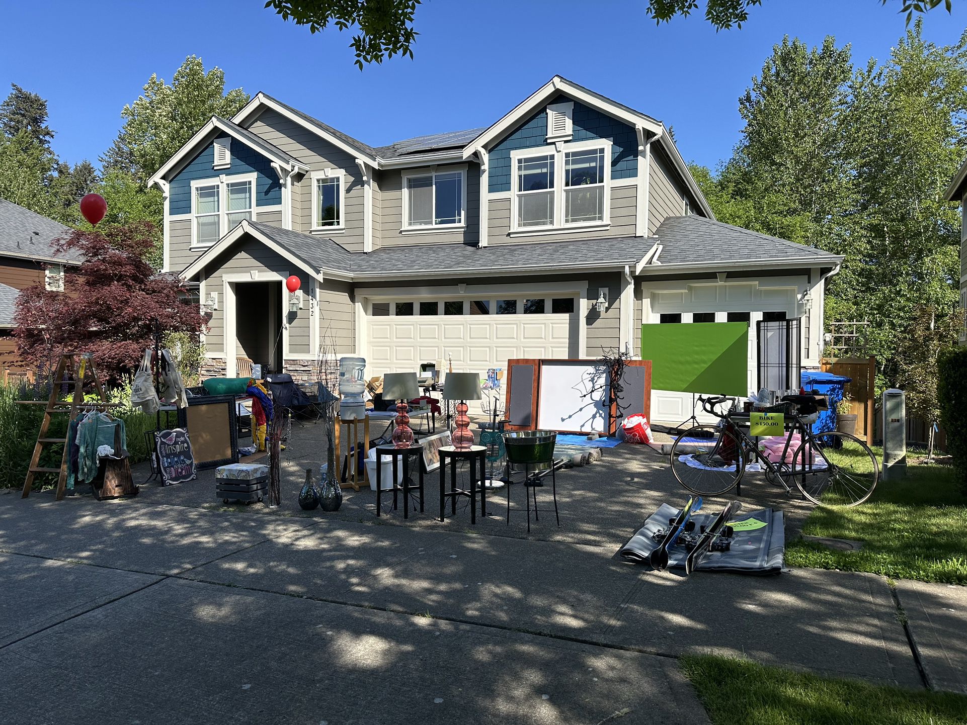 Garage Sale 9-3 TODAY ONLY!