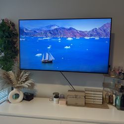 2023 Samsung - 50” Class U8000F Series Crystal UHD 4K Smart Tizen TV