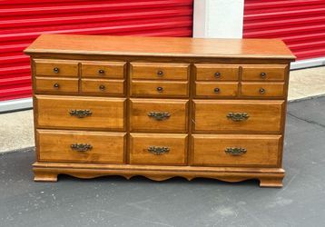 Country dresser