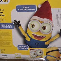 Animated Christmas Minion