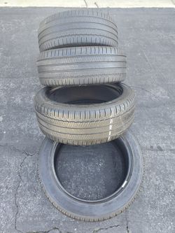 Set. Tires. 235. 45. 18. Michelin 