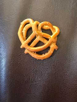 Twist pretzels