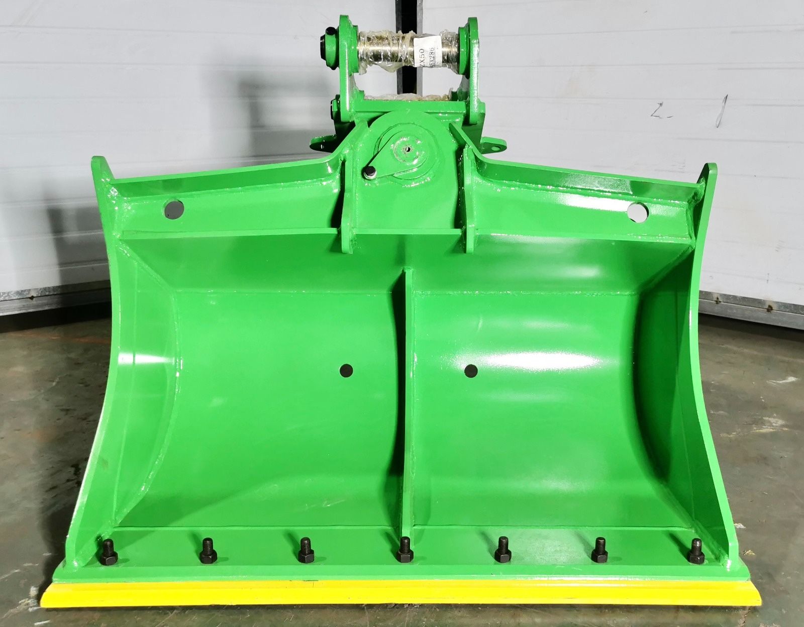 Mini Excavator Hitachi ZX 50 Tilt Bucket 42 inches Width