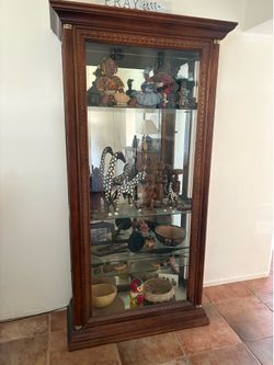 Ornate Wood & Glass Display/ Curio Cabinet