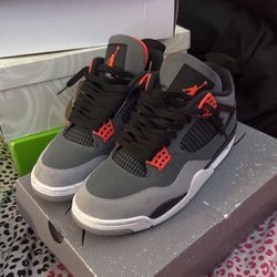 Jordan 4s
