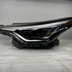 20-22 Toyota C-HR Diver Side LT LED Projector Headlight OEM