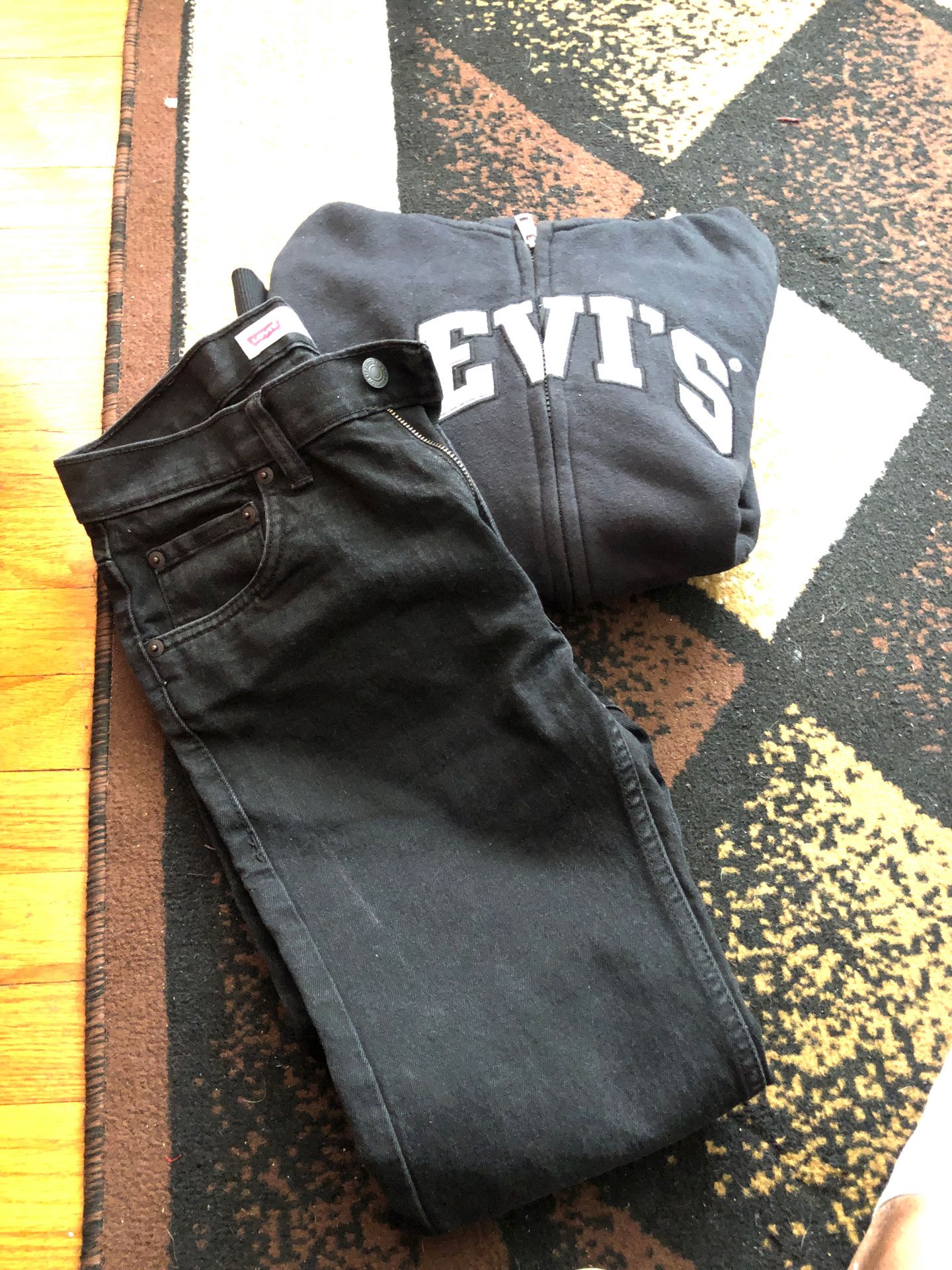 Levi set boys 14/16 And Red Nike Dri for Shirt