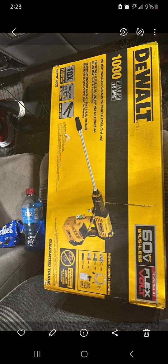 DeWalt 60 Volt Max Power Cleaner Tool