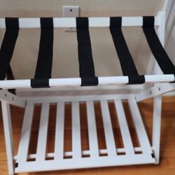 SMART FENDEE Fully Assembled White Luggage Stand