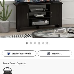 TV Stand/ Entertainment Center