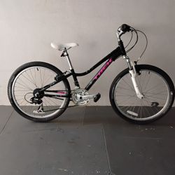 BICYCLE TREK 21 SPEED SIZE 24 BRAND NEW 