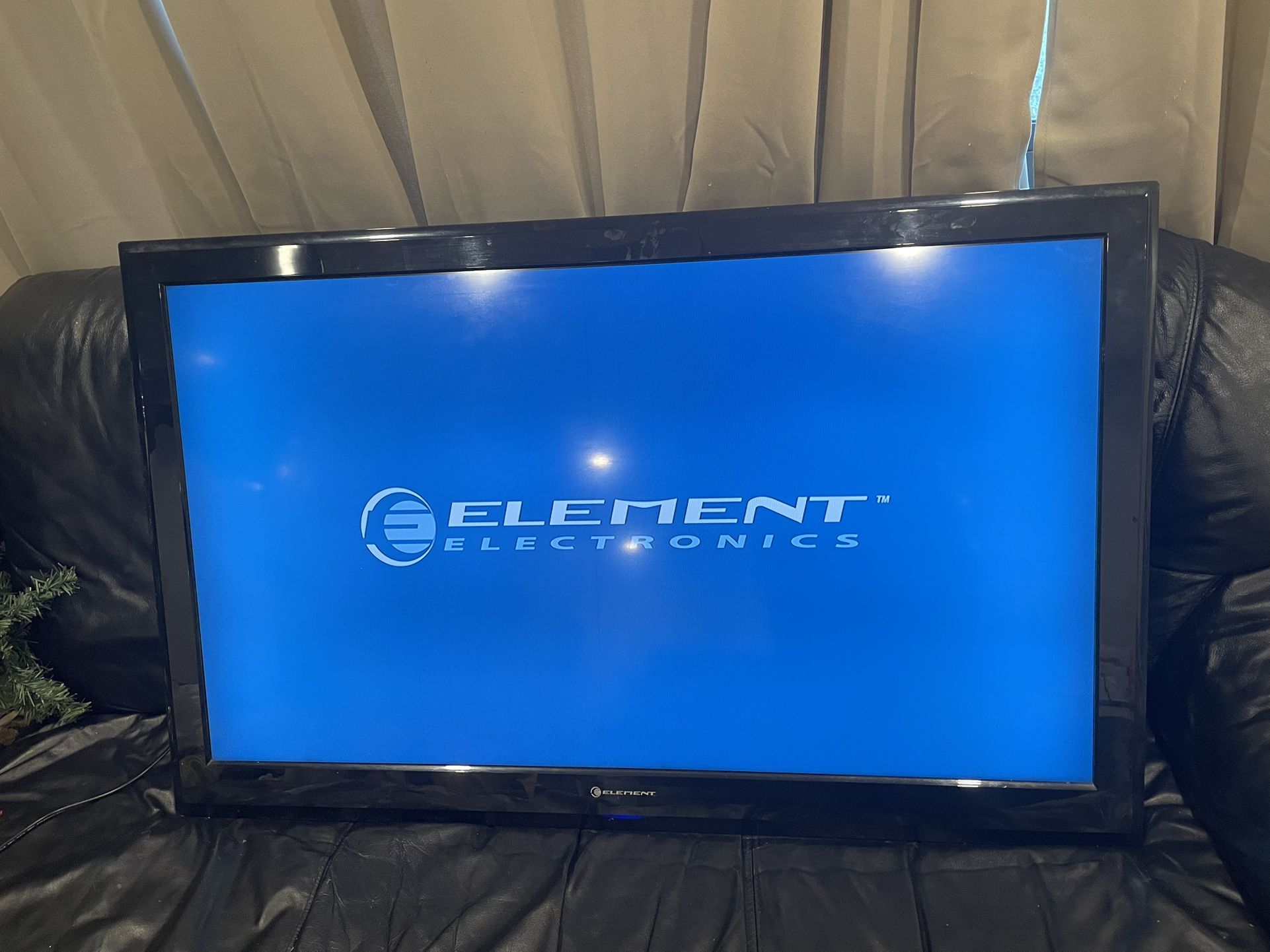 Element electronics TV, 46 inch