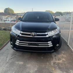 2017 Toyota Highlander