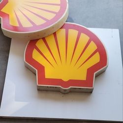 Shell signs 