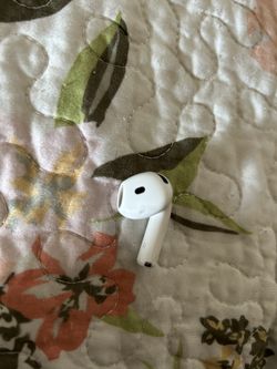 Right AirPod Pro 3 Gen