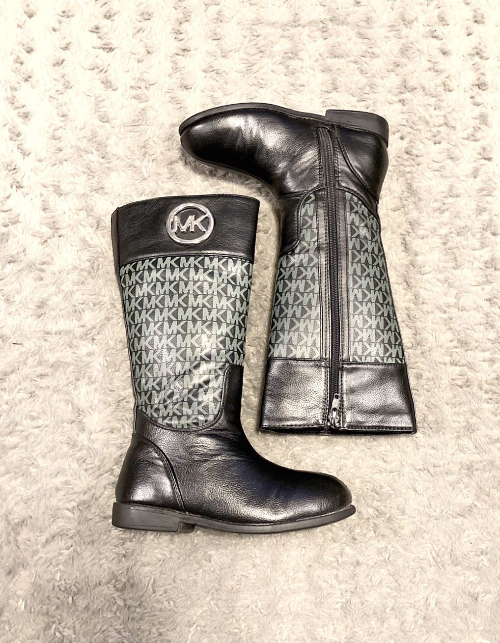 Girls Michael Kors Ridear boots paid $64 Size 13 Good condition! Black Gray Logo Boots Girls 2 Beautiful pair of boots. Light wear in front overall g