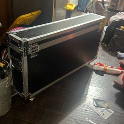 STORAGE BOX