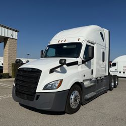 2021 FREIGHTLINER CASCADIA - DD15 505HP - OEM WARRANTY INCLUDED - $5K DOWN PAYMENT MATCH!!