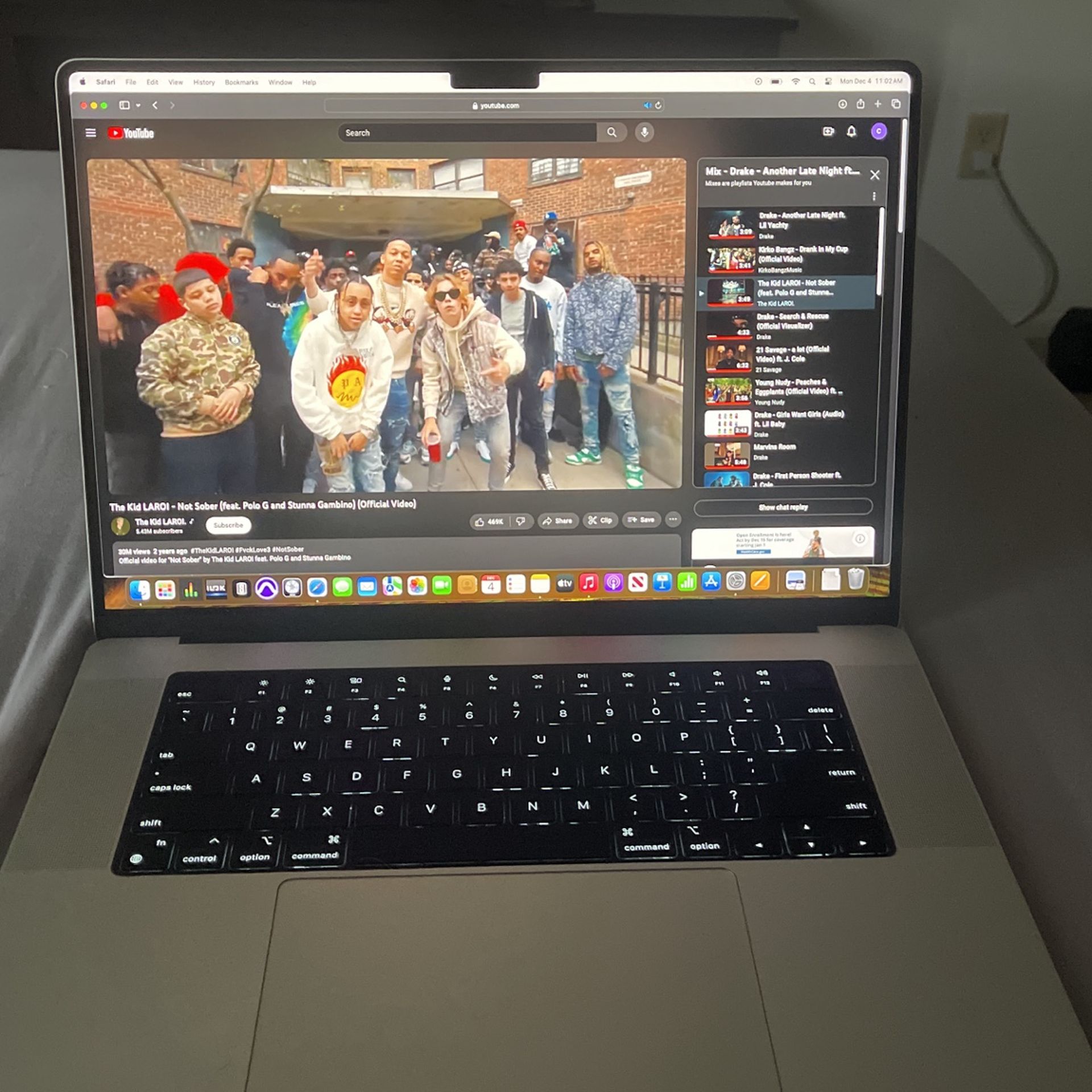 16” Macbook Pro (2022)