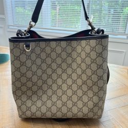 Gucci Bag Authentic 