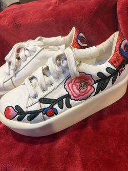 Floral platform shoes