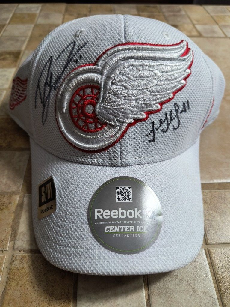 Dylan Larkin And Luke Glendening autographed Hat