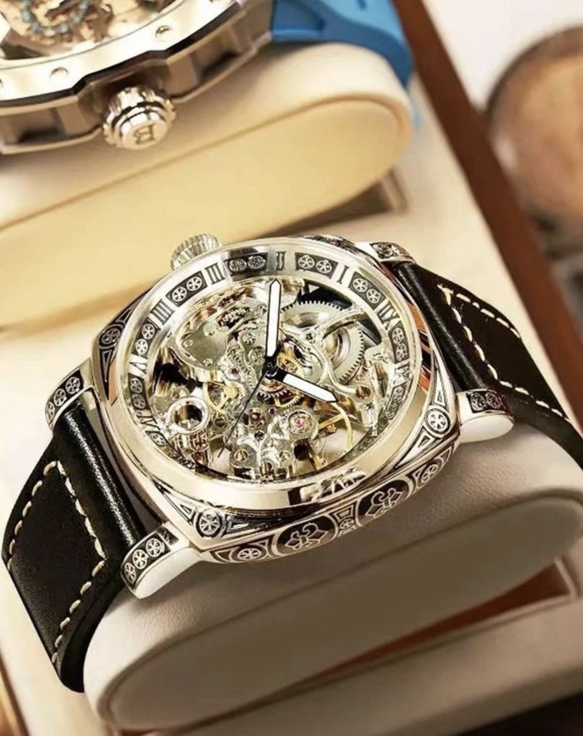 Black PU Polyurethane Strap Busines Glow In The Dark Round Dial Mechanical Watch