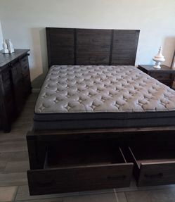 Wood King Bedroom Set