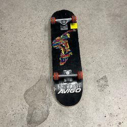 Avigo Complete Skateboard – Red Wheels – Ready to Ride
